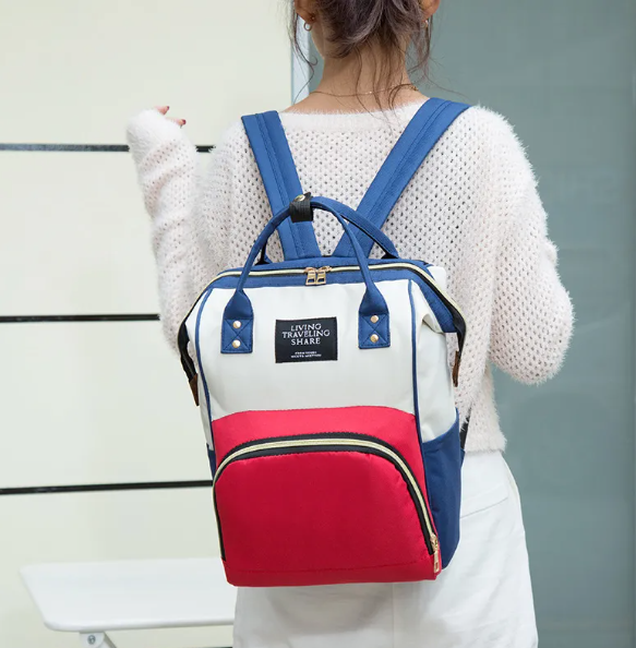 Stay organised on the go with our stylish, waterproof diaper backpack. Spacious compartments for all your baby essentials!