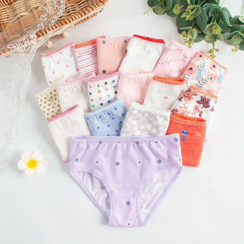Discover adorable and comfortable children’s cotton underwear with floral prints. Soft, breathable, and perfect for everyday wear!
