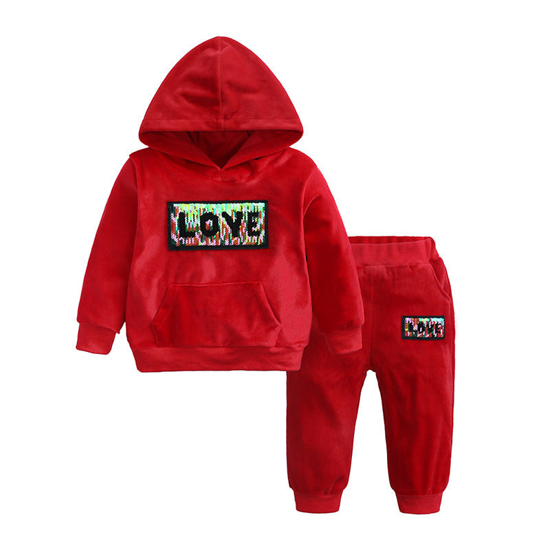 Keep your child warm & stylish with our luxe velour hoodie & jogger set. Plush, breathable & cozy for all-day comfort. Available now at Nova Bebe!