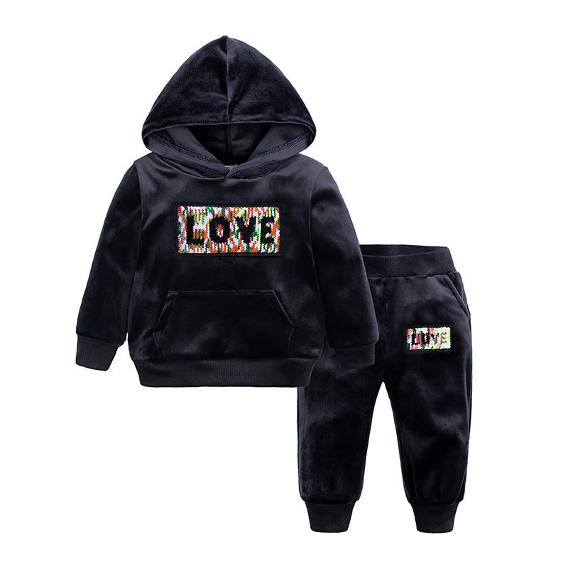 Keep your child warm & stylish with our luxe velour hoodie & jogger set. Plush, breathable & cozy for all-day comfort. Available now at Nova Bebe!