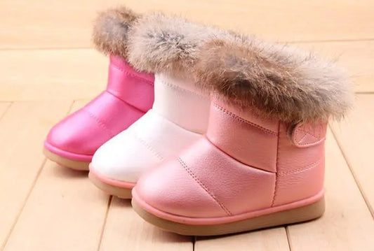Keep your little one warm & stylish this winter with our premium faux fur-lined snow boots. Water-resistant, anti-slip, and ultra-comfortable β perfect for winter adventures!