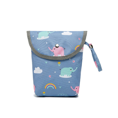 No bin? No worries! This waterproof, odour-proof nappy bag lets you store dirty nappies discreetly until you find a bin. Perfect for shopping, events & travel.