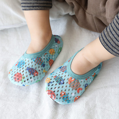 Lightweight & breathable mesh baby shoes with anti-slip sole – perfect for spring/summer walking fun.