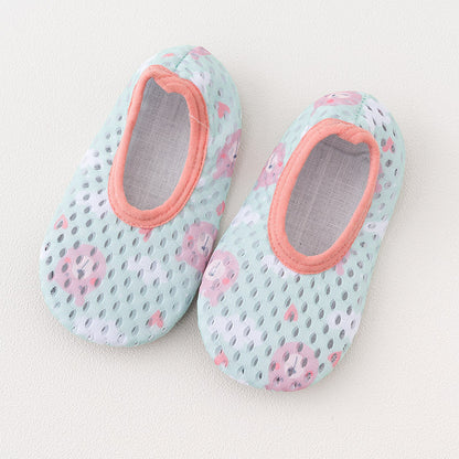 Lightweight & breathable mesh baby shoes with anti-slip sole – perfect for spring/summer walking fun.