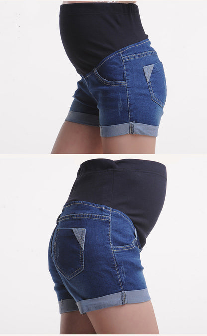 Stay stylish and comfortable with our Maternity Denim Shorts – breathable, stretchy, and designed for growing bumps. Perfect for everyday wear! 