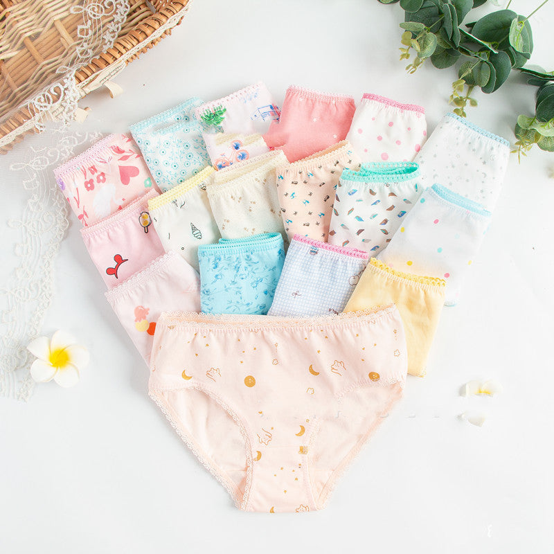 Discover adorable and comfortable children’s cotton underwear with floral prints. Soft, breathable, and perfect for everyday wear!