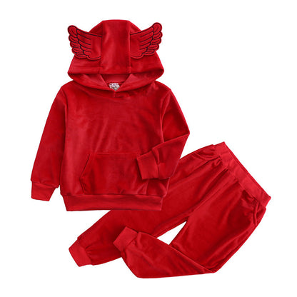 Keep your child warm & stylish with our luxe velour hoodie & jogger set. Plush, breathable & cozy for all-day comfort. Available now at Nova Bebe!