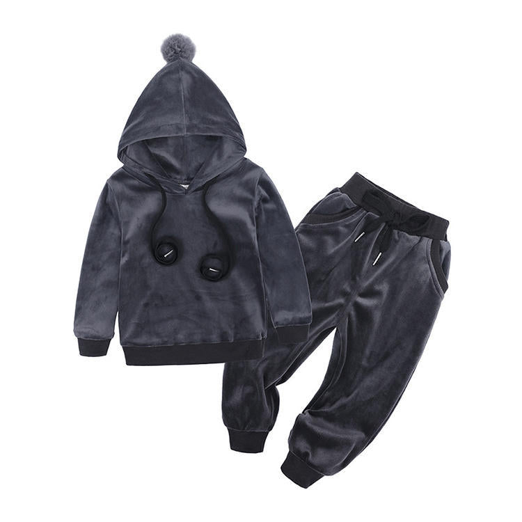 Keep your child warm & stylish with our luxe velour hoodie & jogger set. Plush, breathable & cozy for all-day comfort. Available now at Nova Bebe!