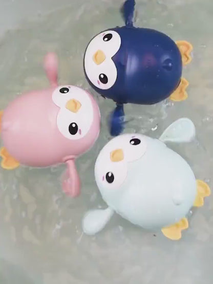 Make bath time fun with this wind-up penguin toy! No batteries needed, safe for toddlers, and perfect for water play.